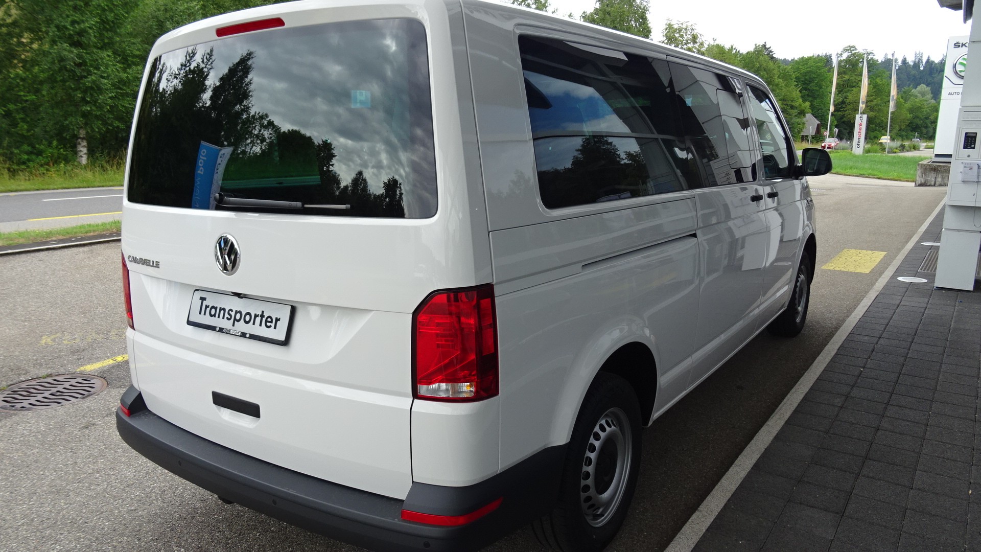 VW T6.1 Caravelle 2.0 TDI Trendline Liberty LWB-image-3