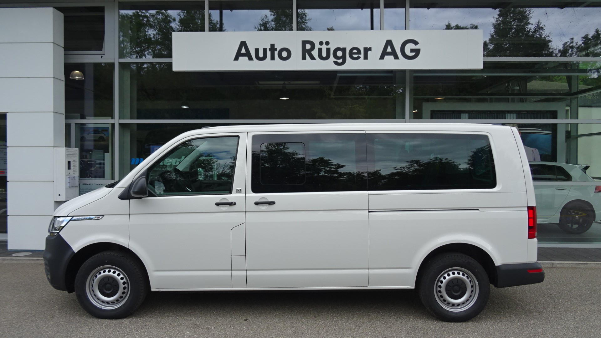 VW T6.1 Caravelle 2.0 TDI Trendline Liberty LWB-image-0