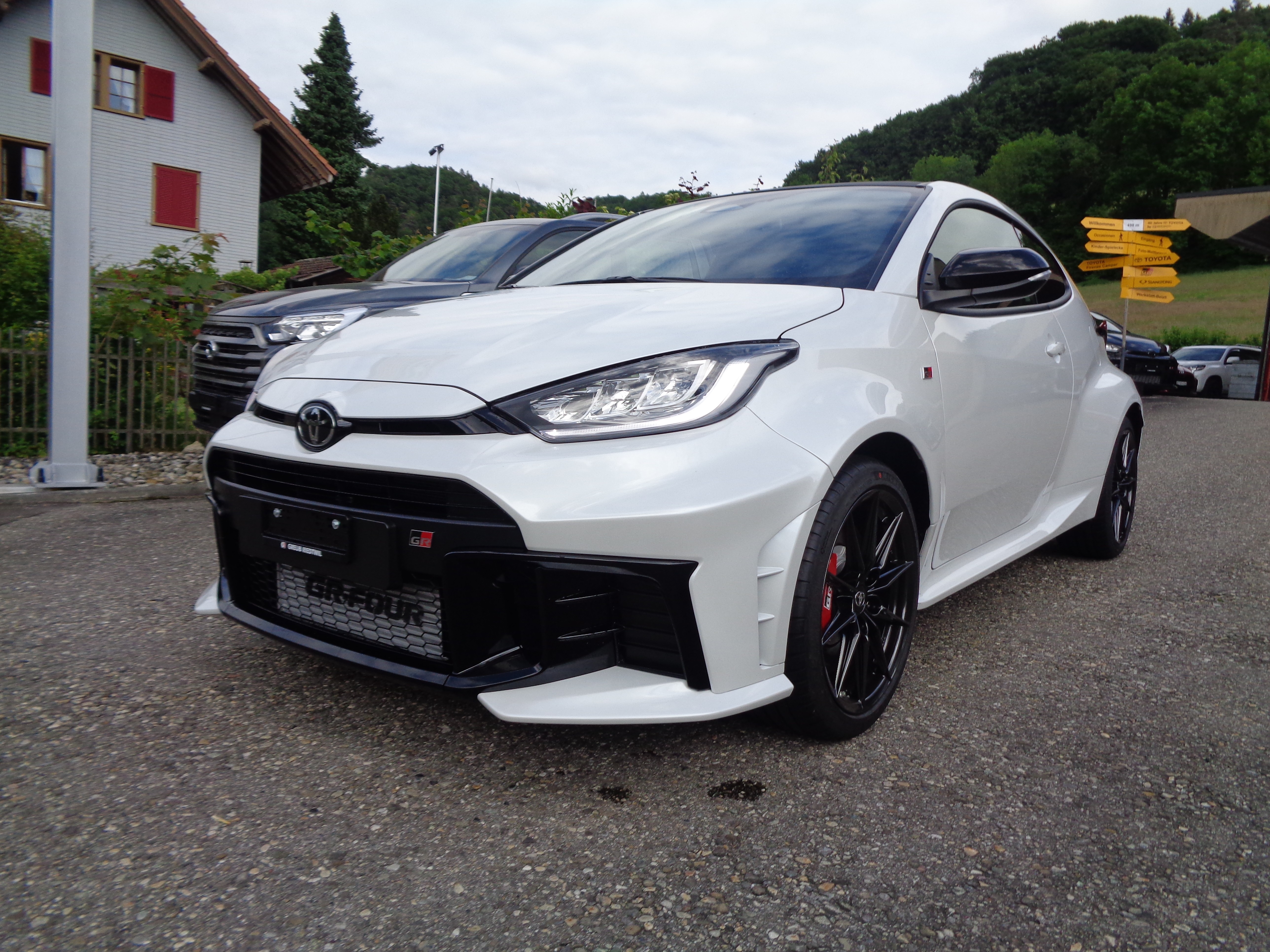 TOYOTA Yaris 1.6 GR Sport (Kleinwagen)
