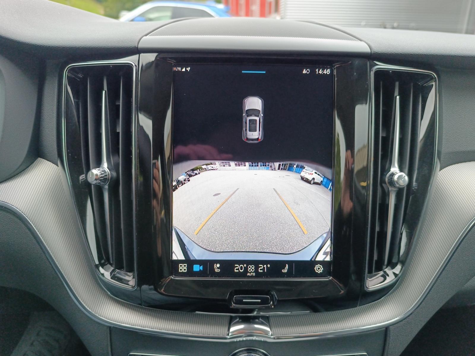 VOLVO XC60 2.0 B4 MH Core AWD-image-18