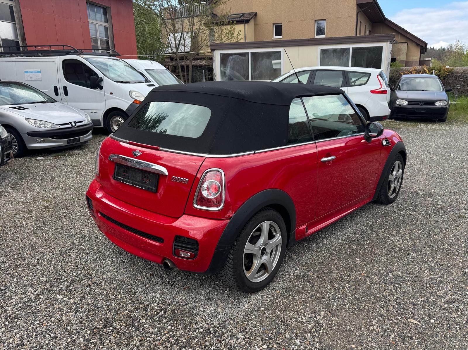 MINI Cooper Cabriolet-image-3
