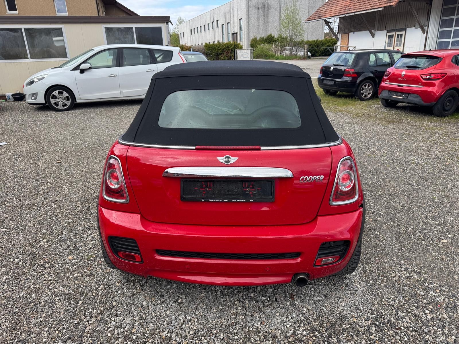 MINI Cooper Cabriolet-image-4