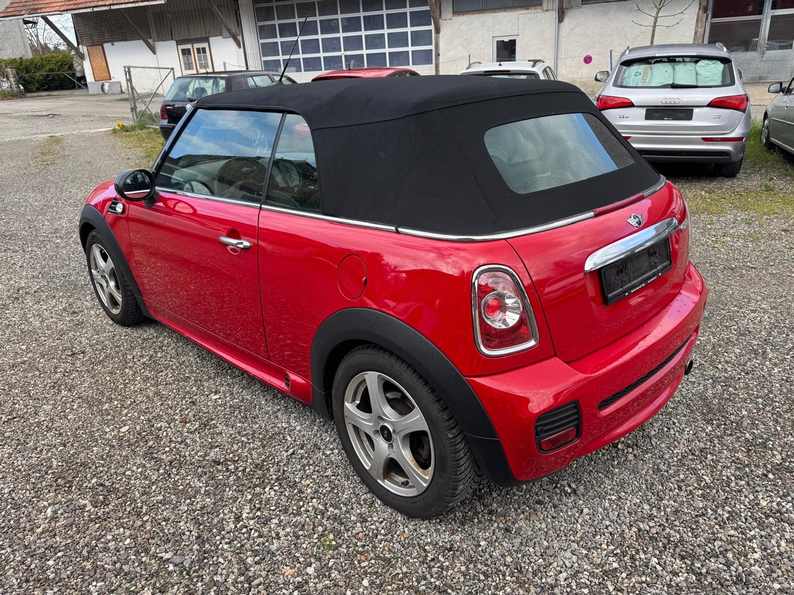 MINI Cooper Cabriolet-image-5