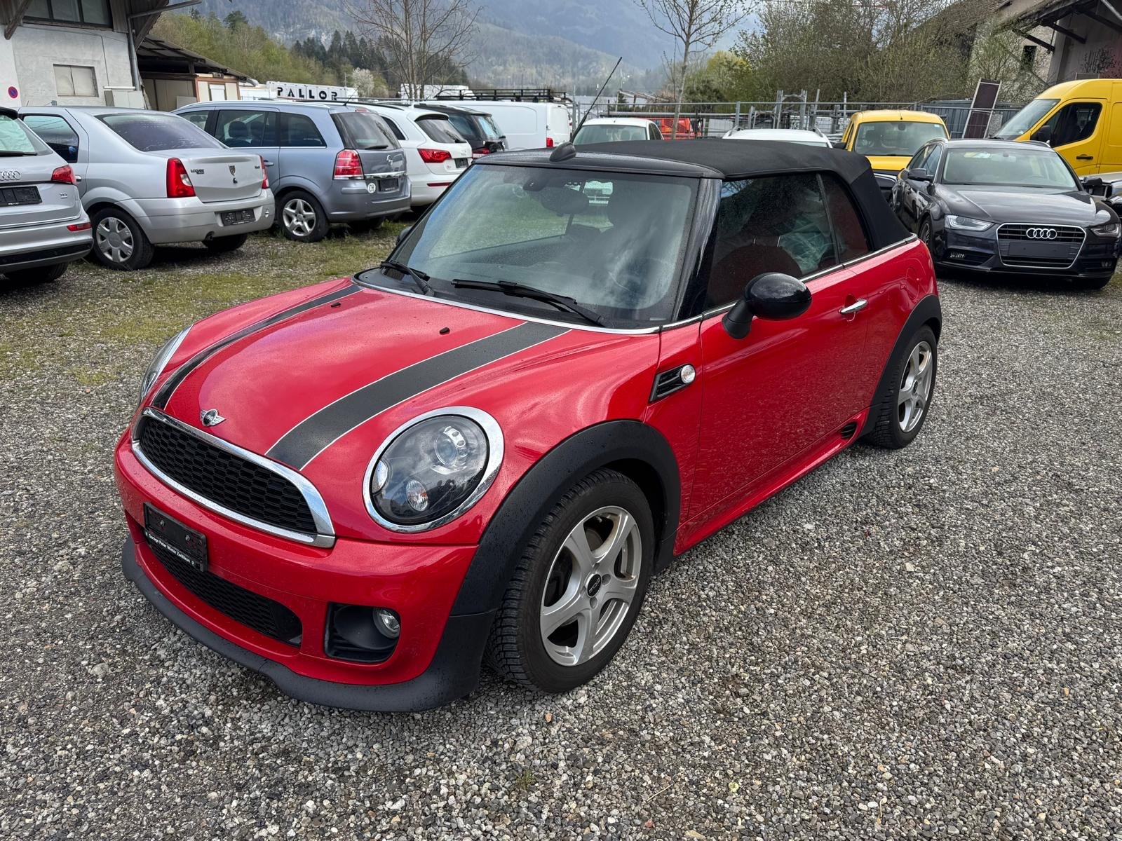MINI Cooper Cabriolet-image-1