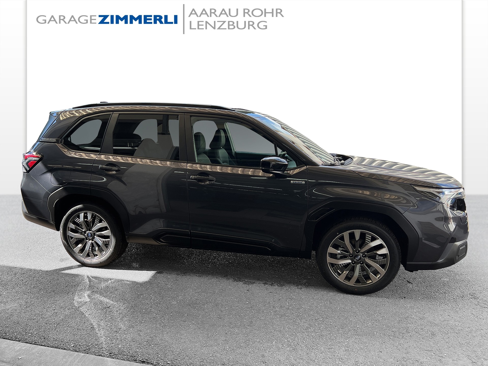 SUBARU Forester 2.0i e-Boxer Luxury Lineartronic-image-5