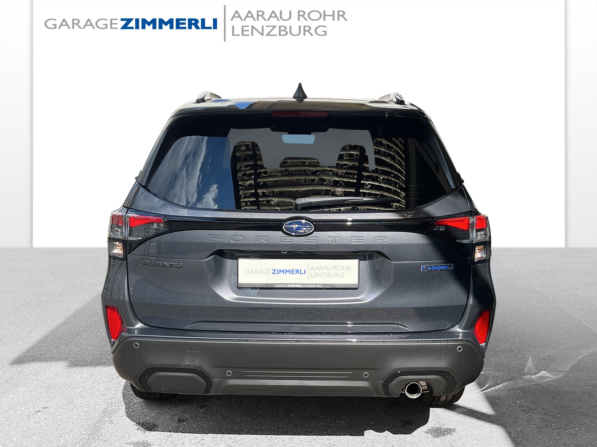 SUBARU Forester 2.0i e-Boxer Luxury Lineartronic-image-1