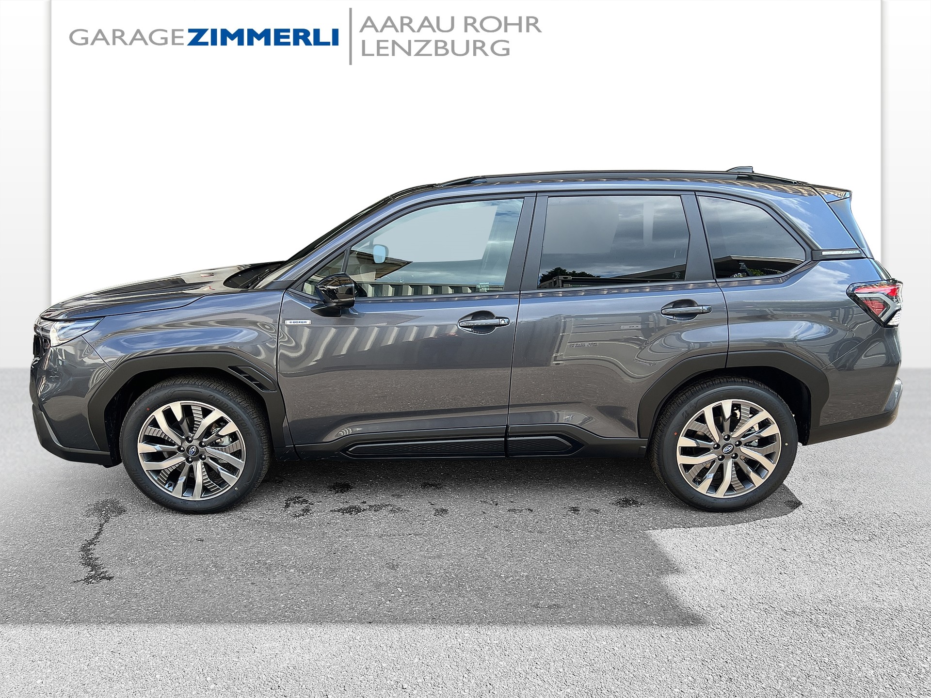 SUBARU Forester 2.0i e-Boxer Luxury Lineartronic-image-2