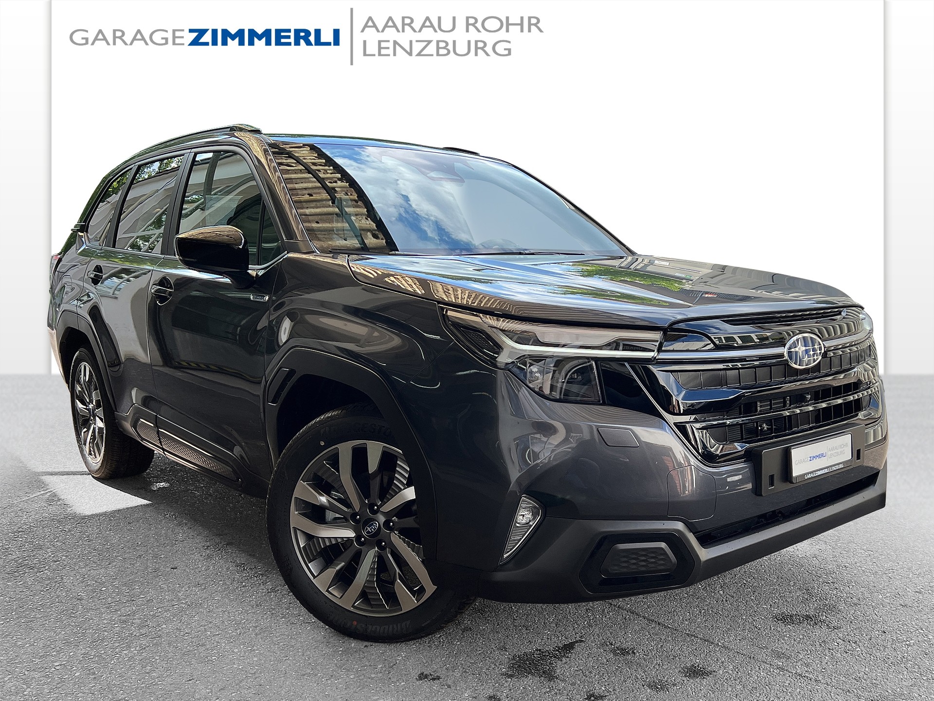 SUBARU Forester 2.0i e-Boxer Luxury Lineartronic-image-3