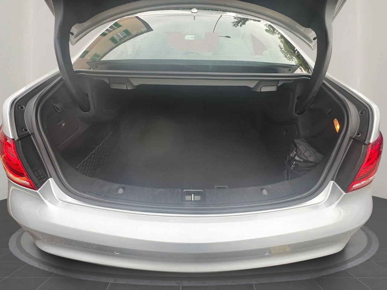 MERCEDES-BENZ E 350 7G-Tronic-image-8