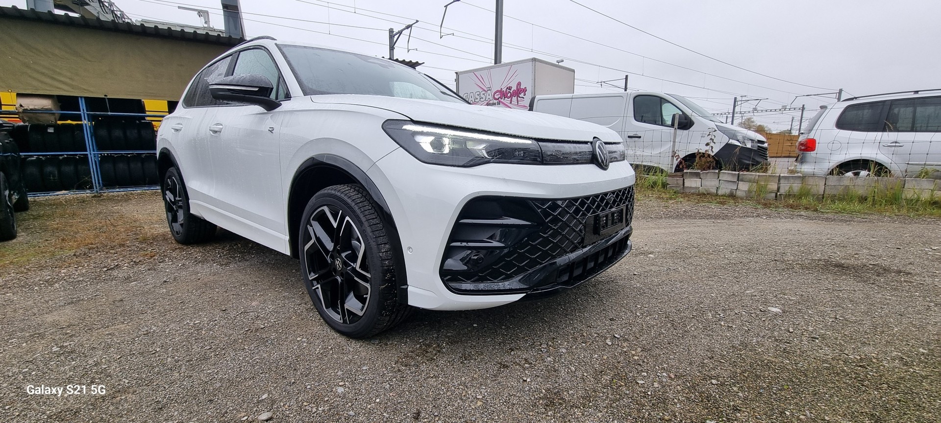 VW Tiguan 2.0 TDI SCR R-Line 4Motion DSG-image-10