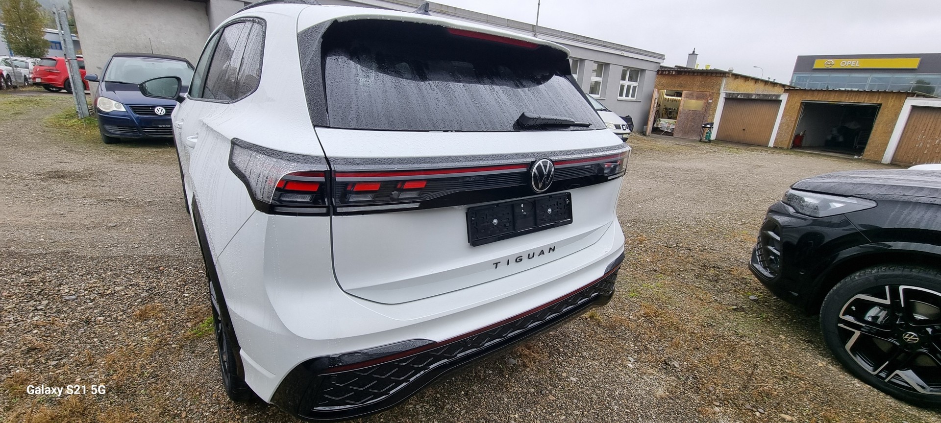 VW Tiguan 2.0 TDI SCR R-Line 4Motion DSG-image-8