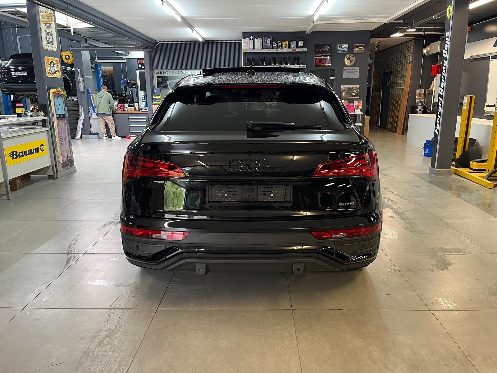 AUDI Q5 Sportback 50 TFSI e PHEV S line quattro S-tronic-image-3