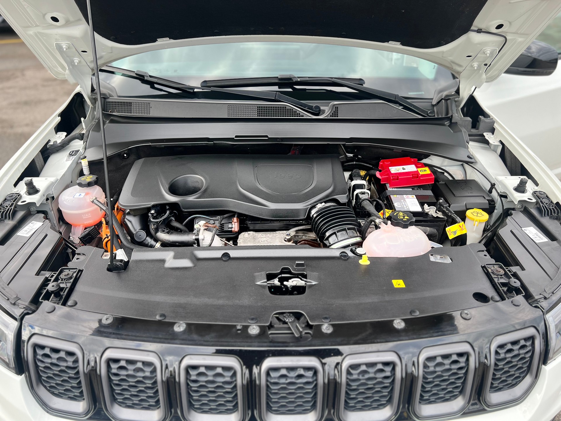 JEEP Compass 1.3 T PHEV S Plus AWD-image-18