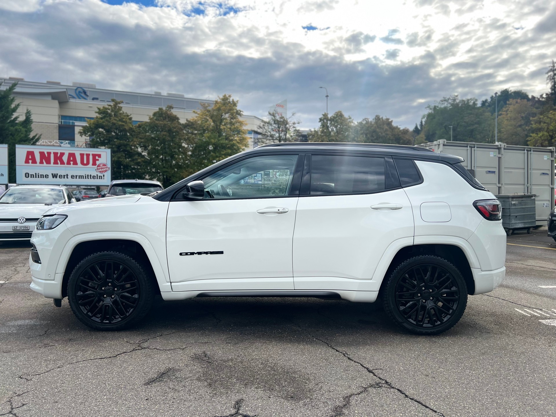 JEEP Compass 1.3 T PHEV S Plus AWD-image-5