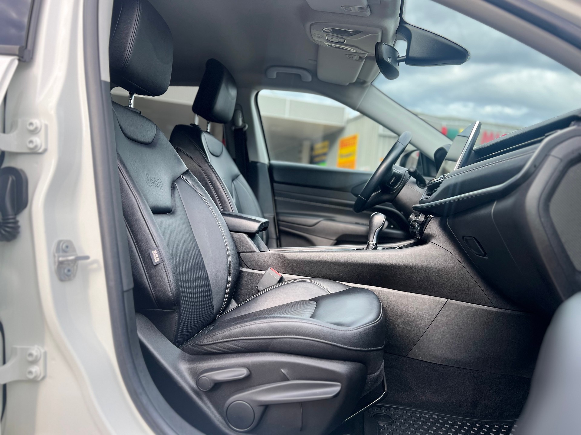 JEEP Compass 1.3 T PHEV S Plus AWD-image-12