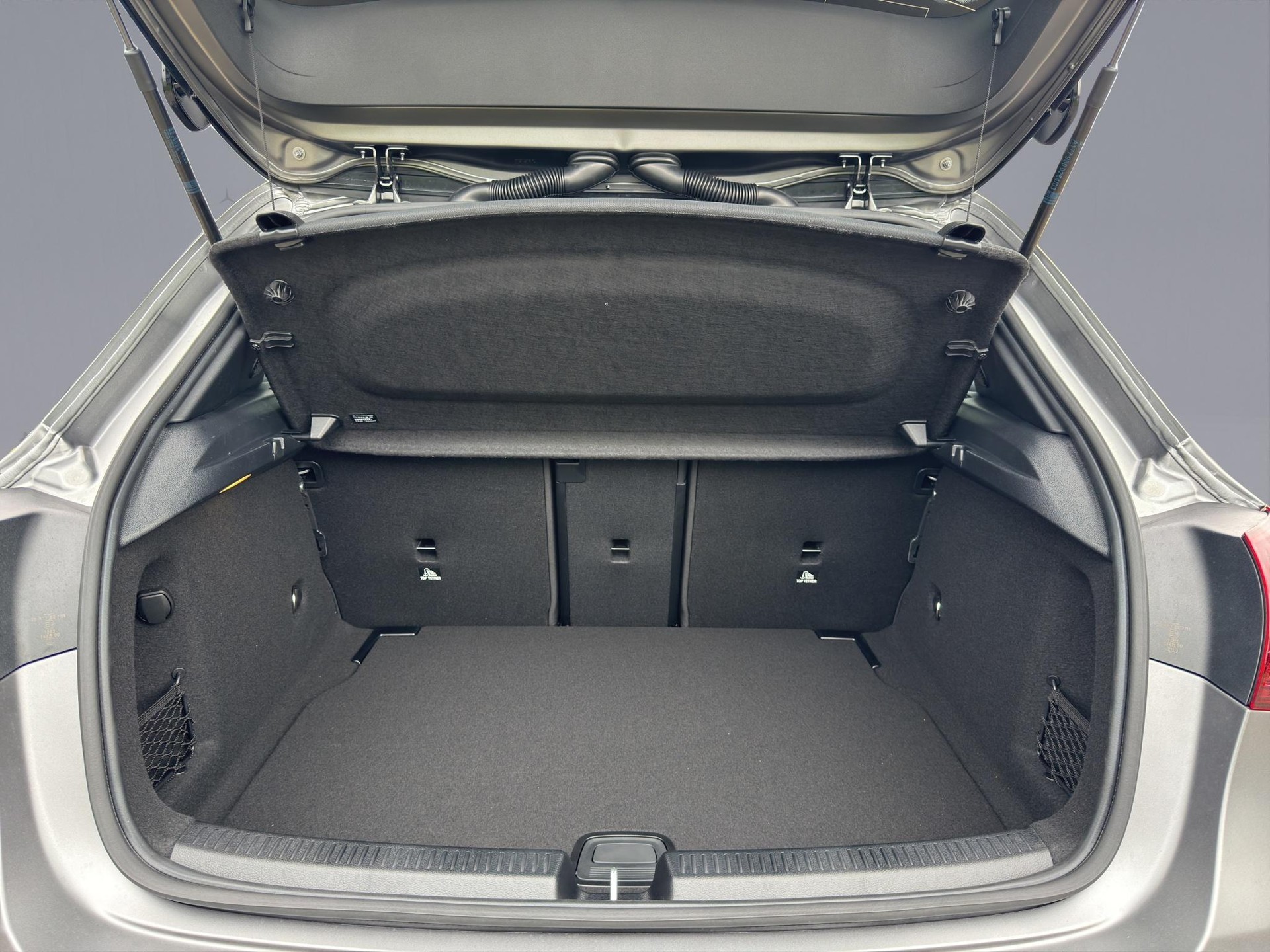 MERCEDES-BENZ A 45 S AMG 4matic+-image-17
