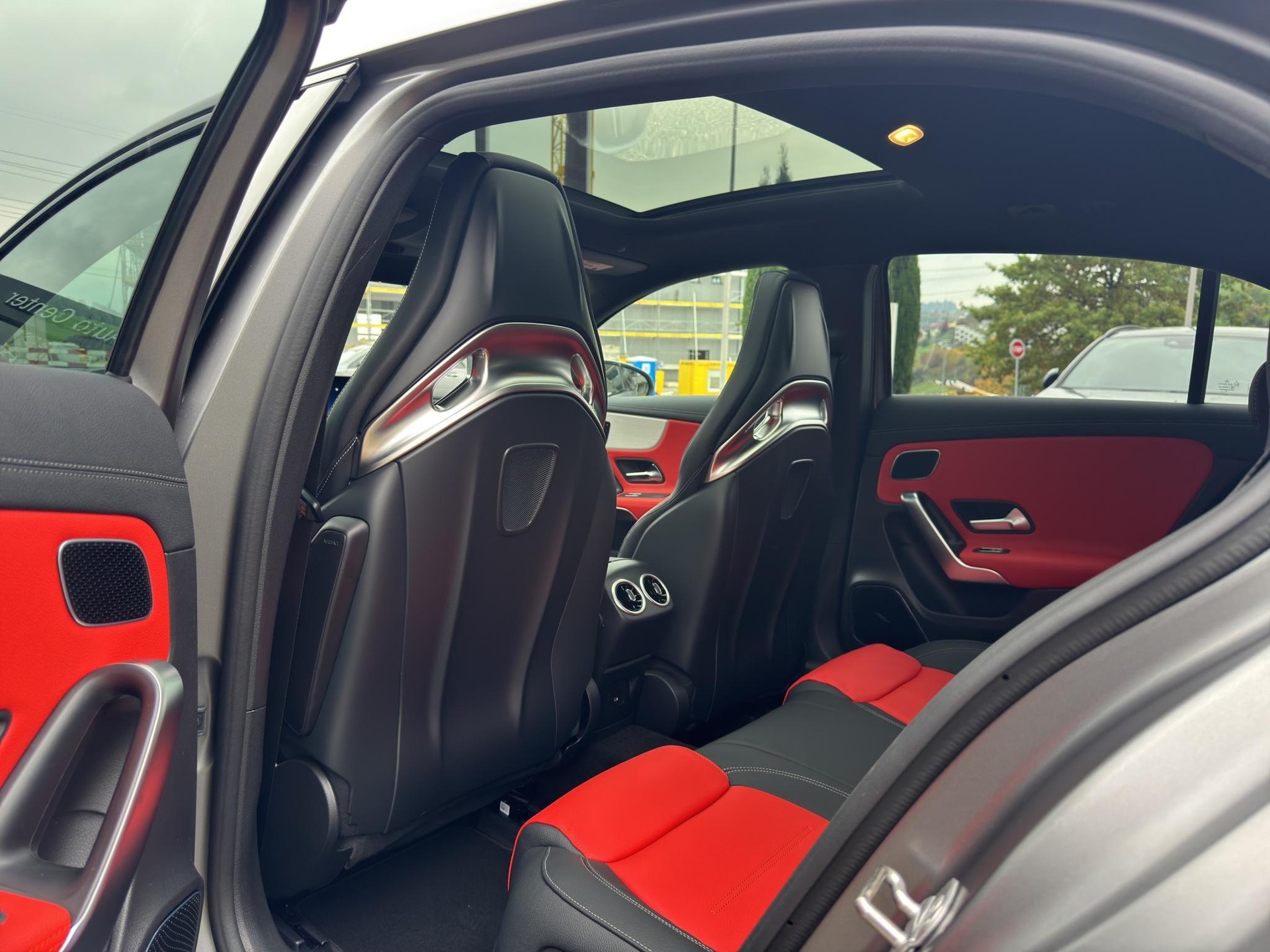 MERCEDES-BENZ A 45 S AMG 4matic+-image-23