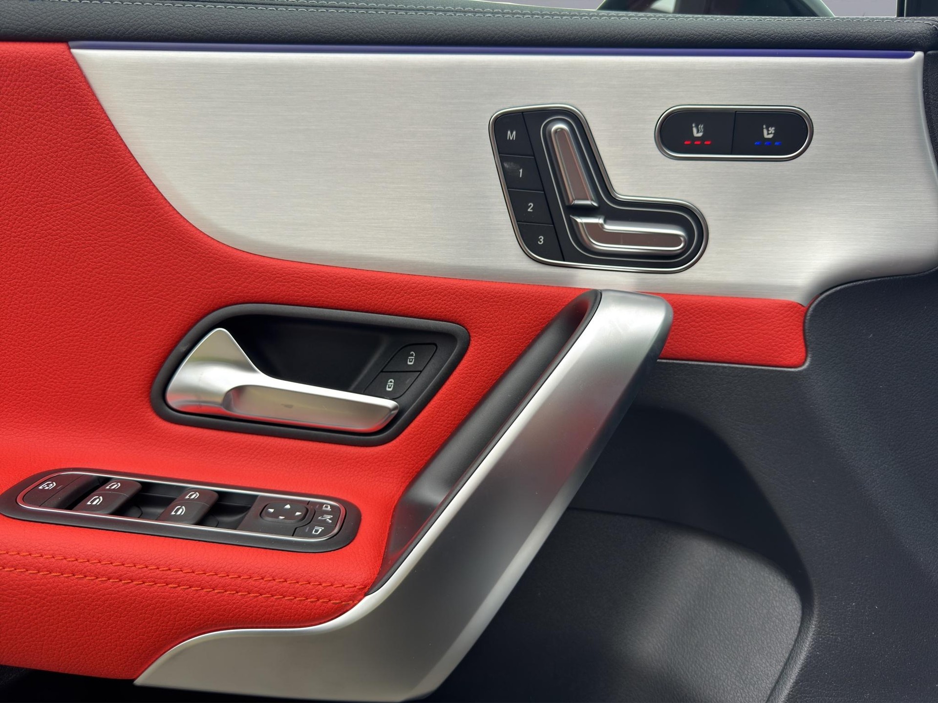 MERCEDES-BENZ A 45 S AMG 4matic+-image-21