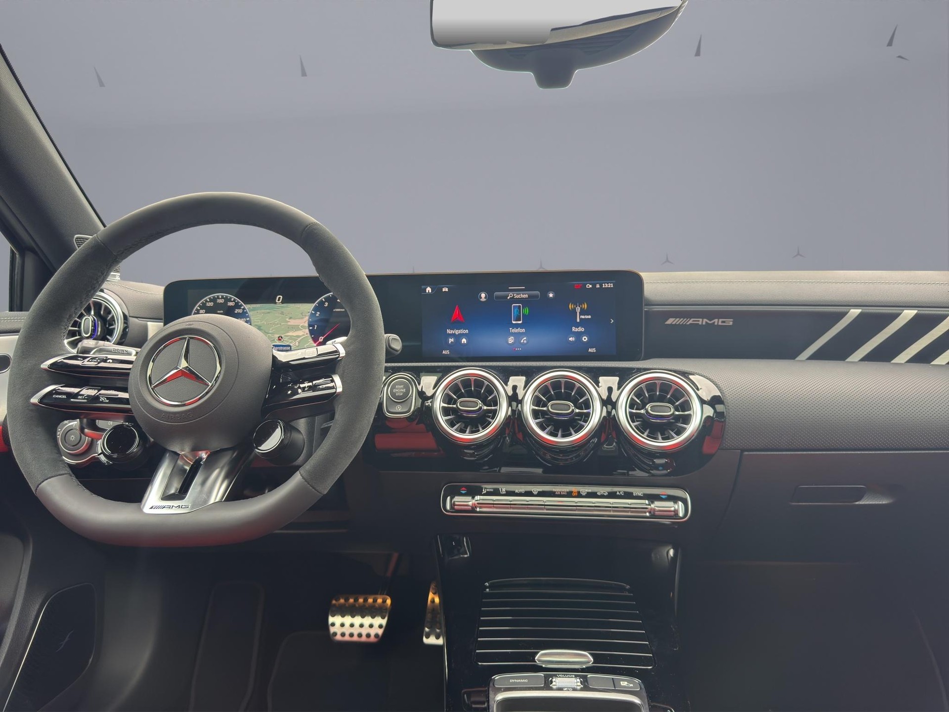 MERCEDES-BENZ A 45 S AMG 4matic+-image-12