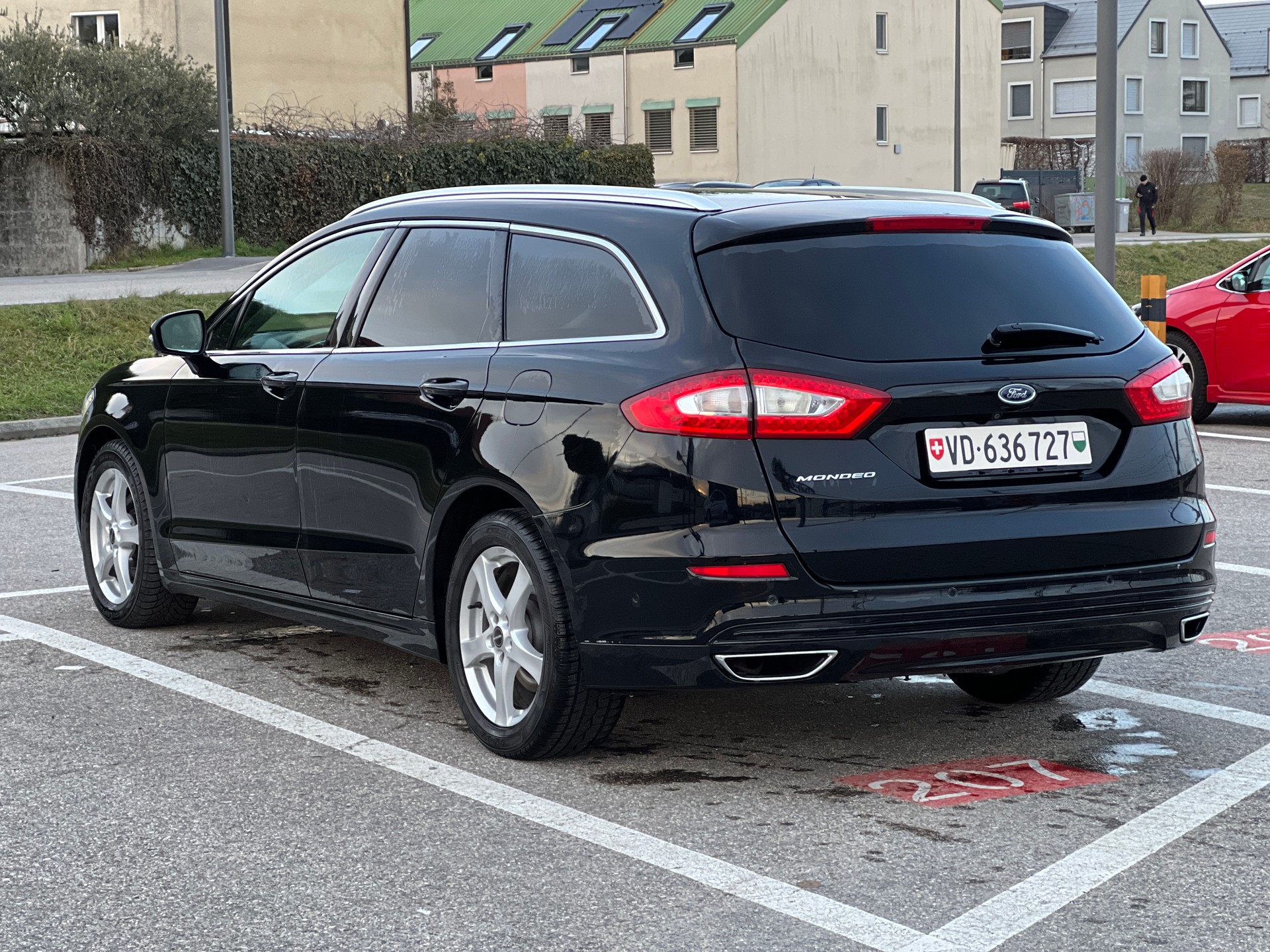 FORD Mondeo 2.0 TDCi Titanium AWD PowerShift-image-3
