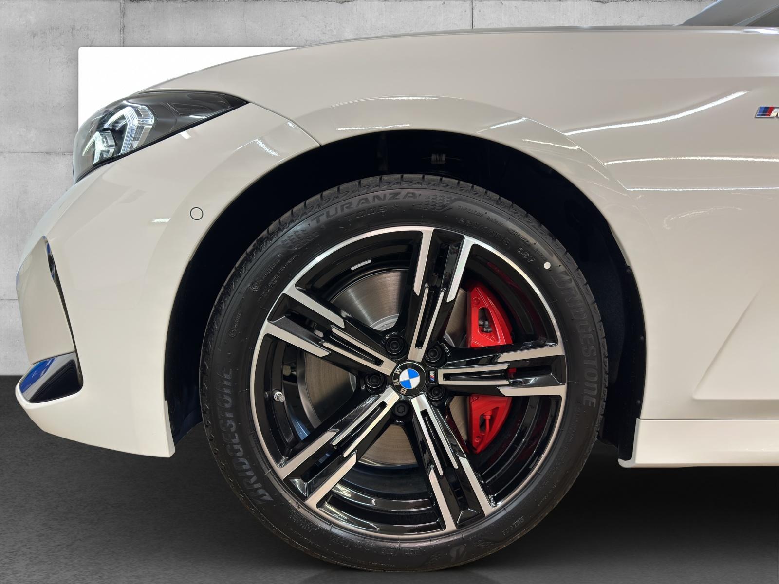 BMW 320d xDrive Touring-image-8