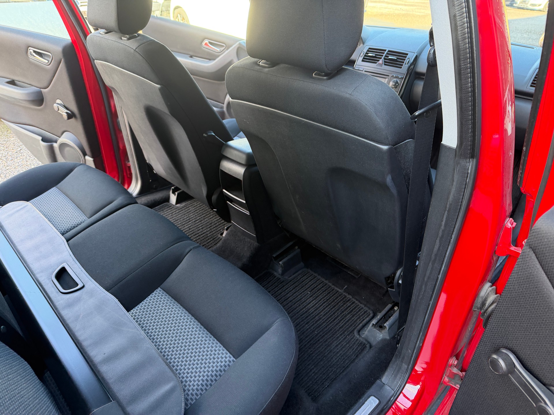 MERCEDES-BENZ A 150 Classic-image-9