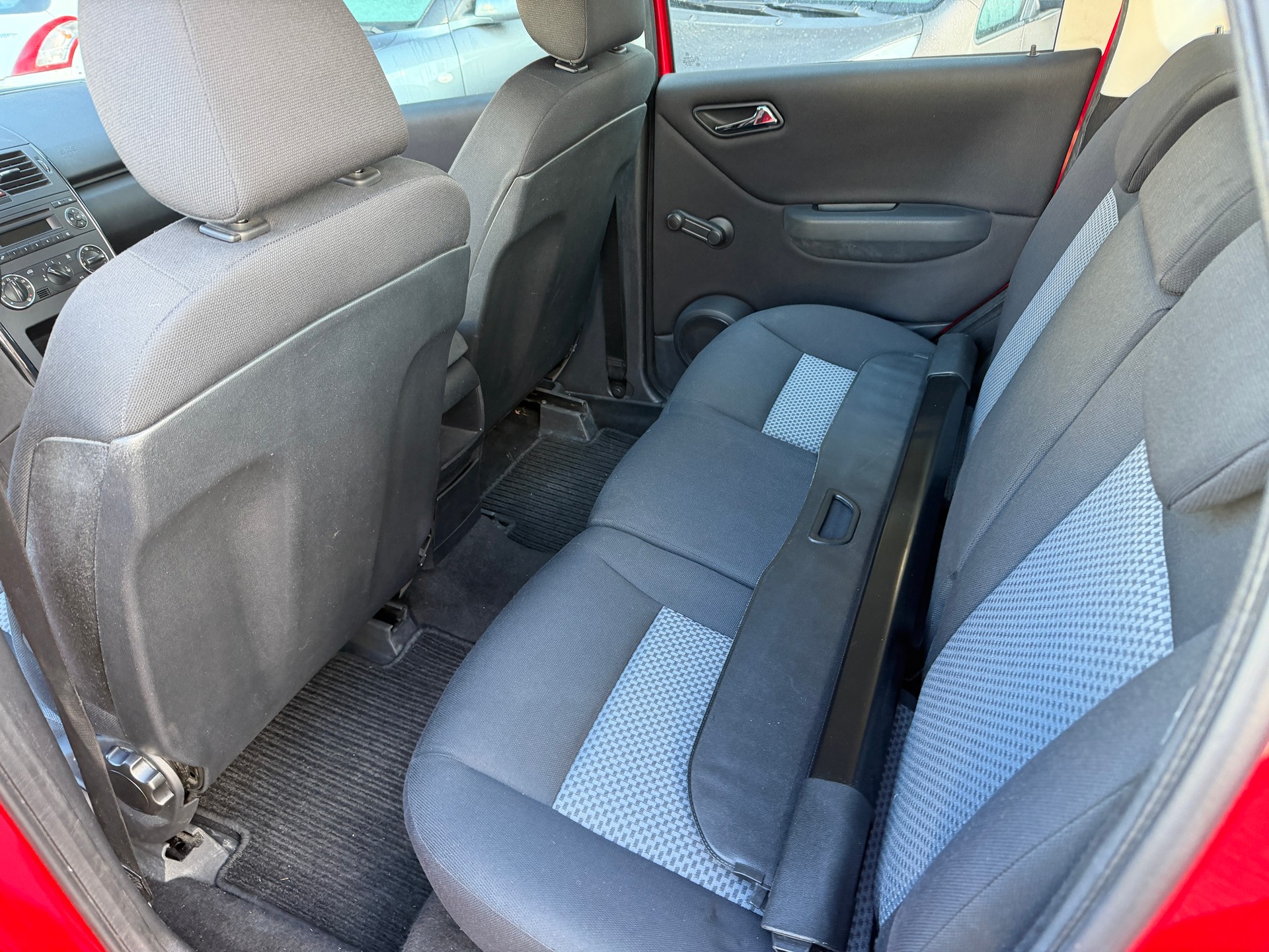 MERCEDES-BENZ A 150 Classic-image-6