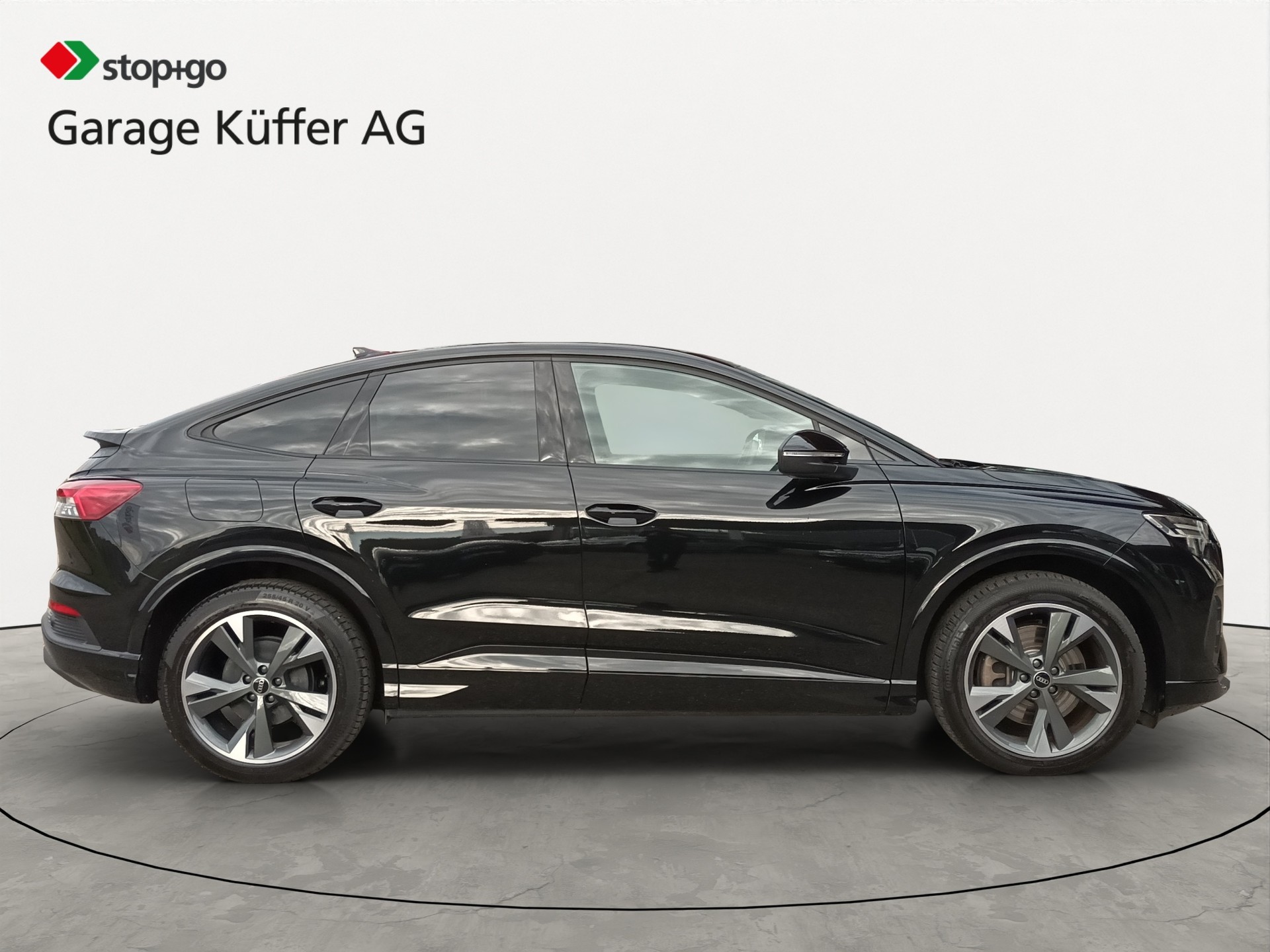AUDI Q4 Sportback e-tron 50 quattro-image-3