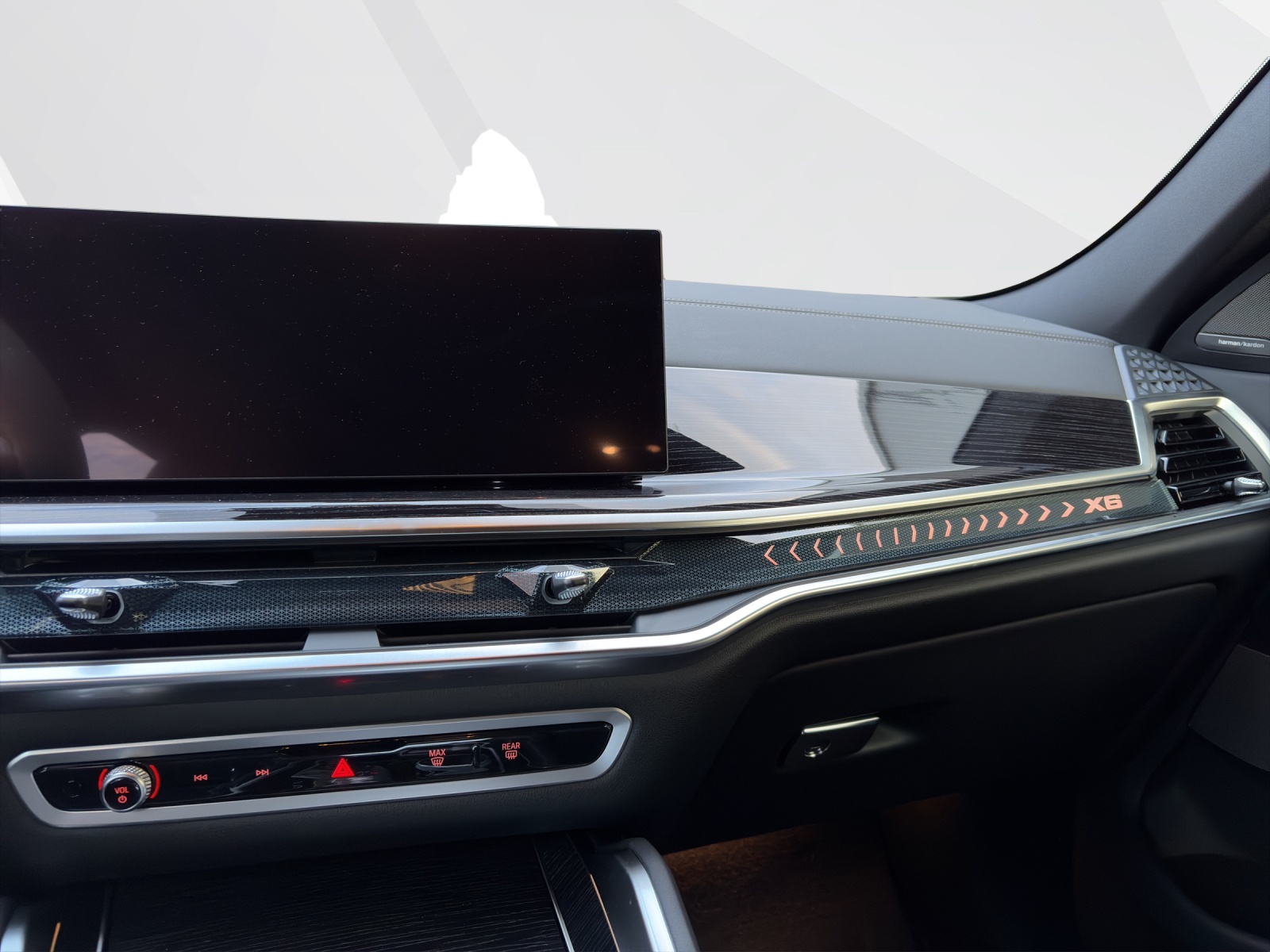 BMW X6 40d xDrive-image-11