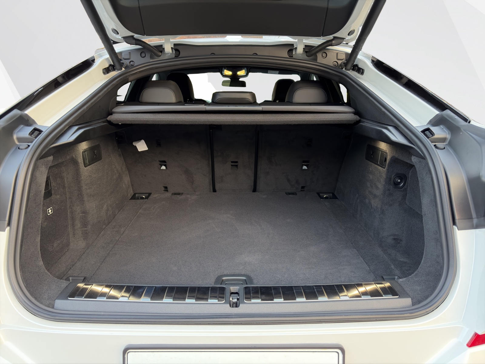 BMW X6 40d xDrive-image-16