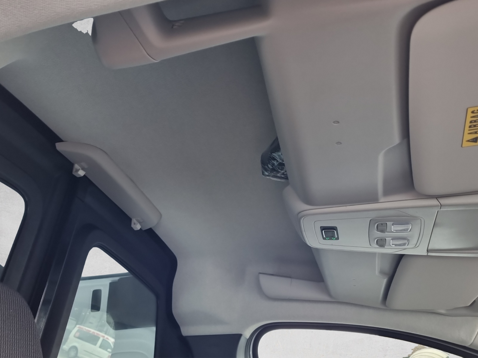 RENAULT Kangoo Van EXTRA 1.5 Blue dCi 115 EDC-image-12