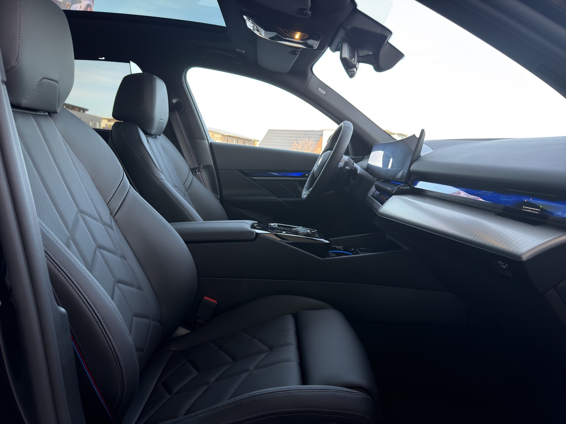 BMW 540d xDr 48V M Sport Pro-image-17