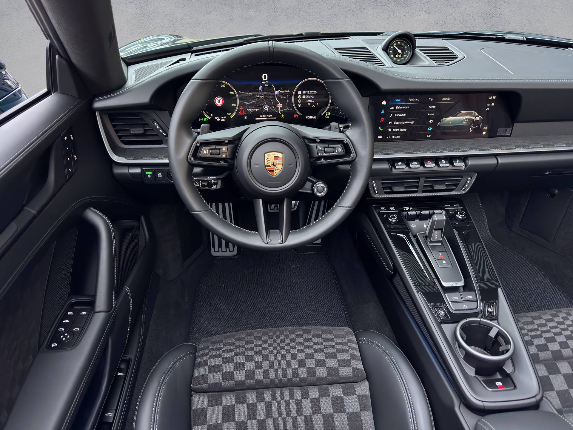 PORSCHE 911 Spirit 70 PTS-image-5