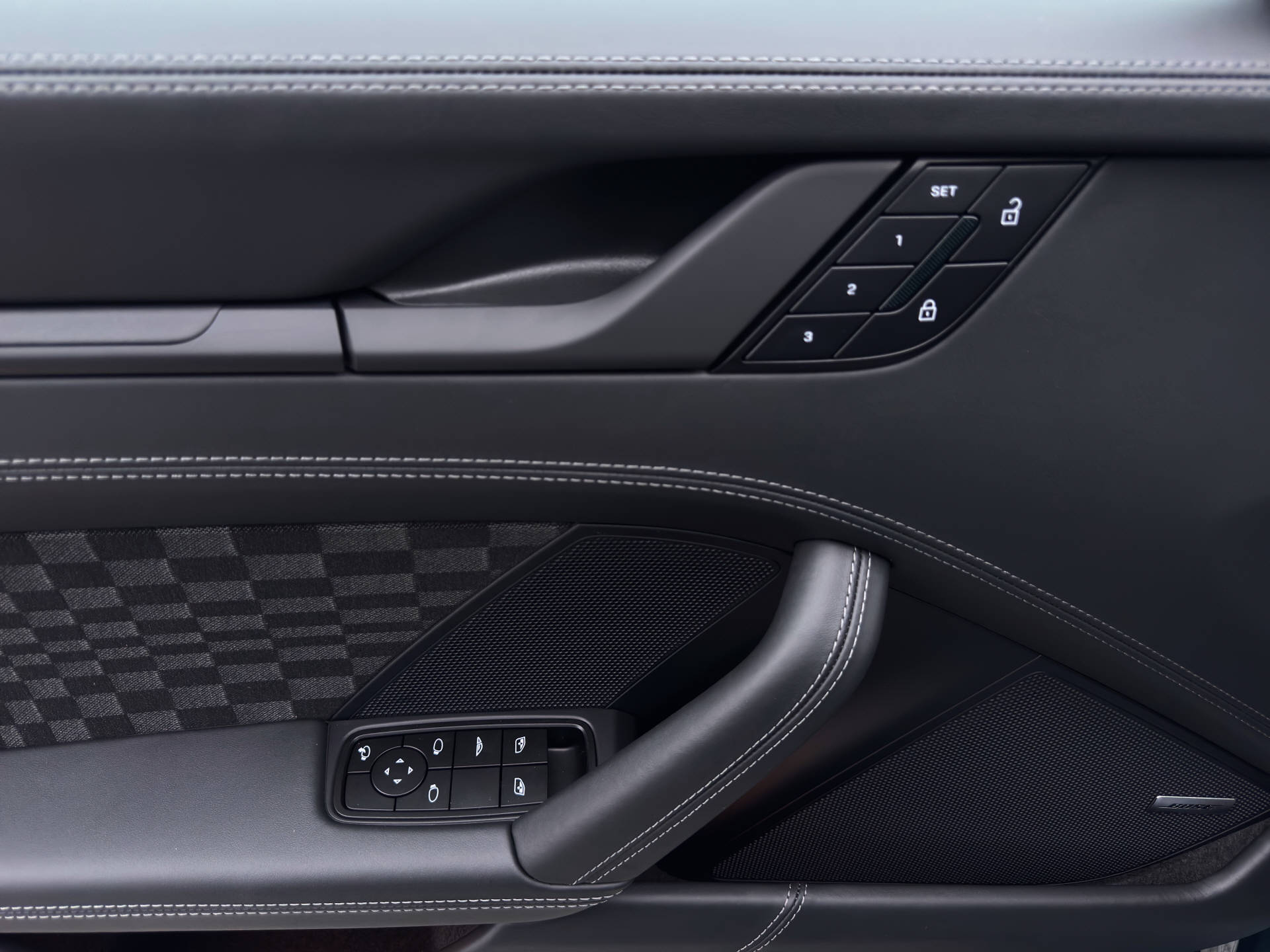 PORSCHE 911 Spirit 70 PTS-image-11