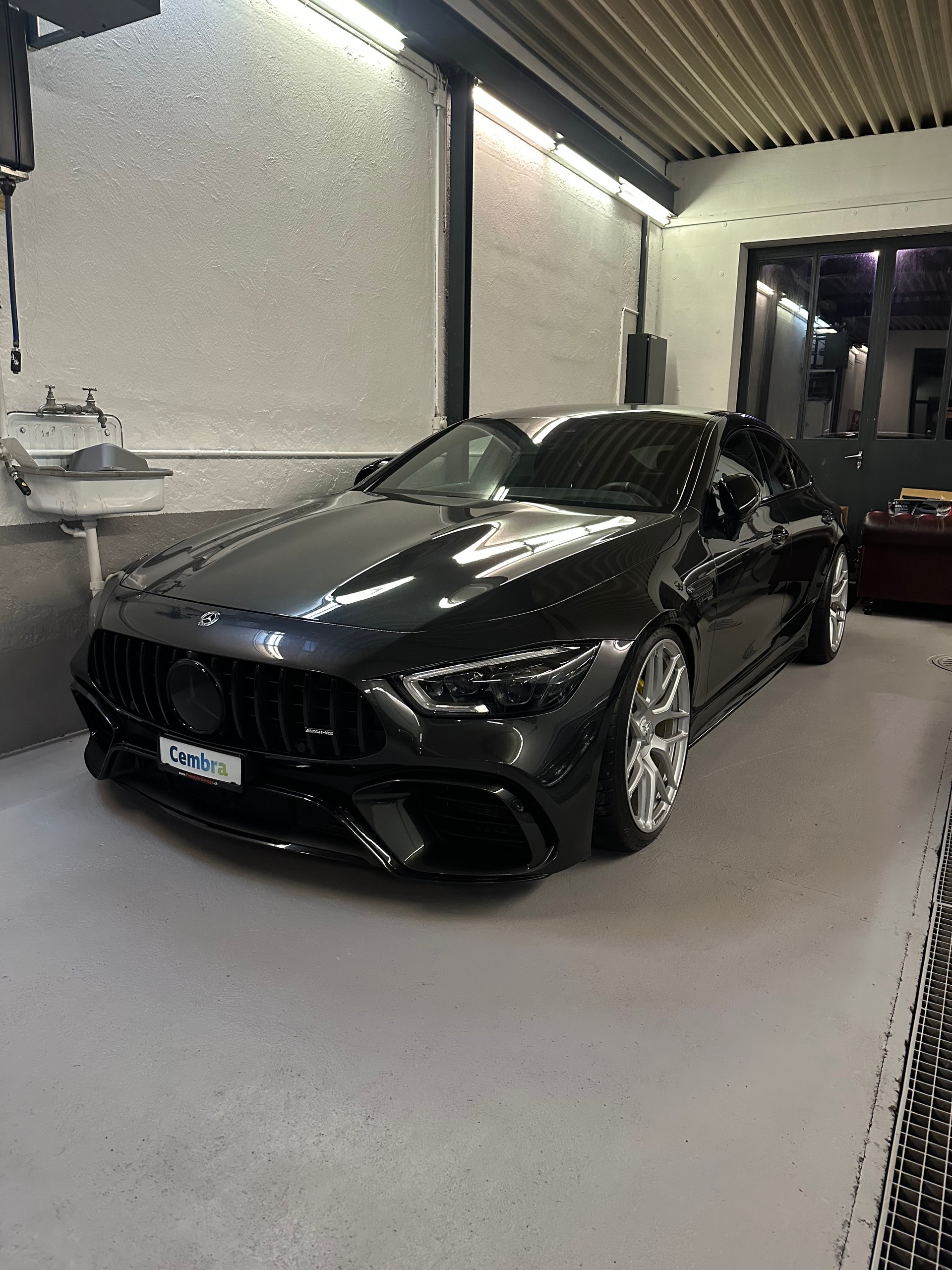MERCEDES-BENZ AMG GT 4 63 S 4Matic+ Speedshift MCT-image-2