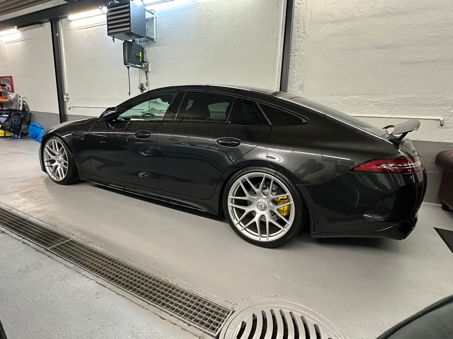 MERCEDES-BENZ AMG GT 4 63 S 4Matic+ Speedshift MCT-image-4
