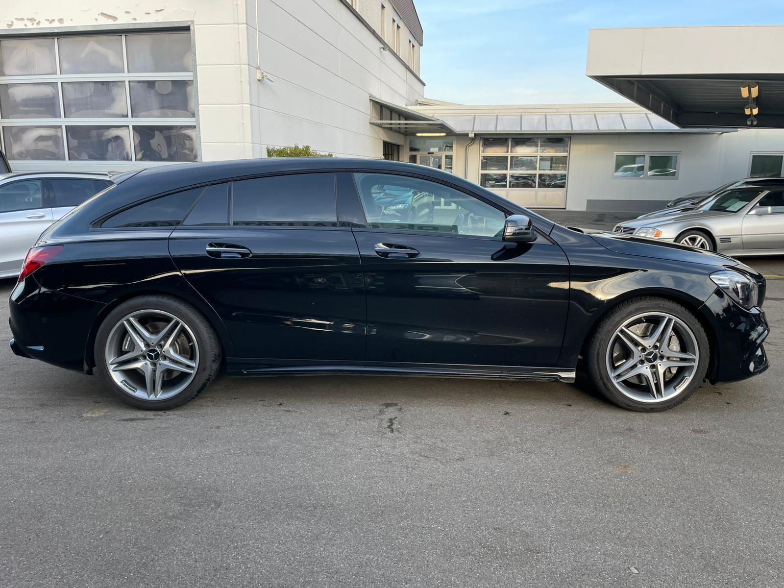 MERCEDES-BENZ CLA Shooting Brake 45 AMG 4Matic Speedshift-image-3