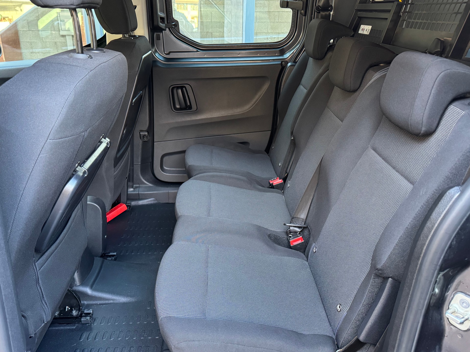 FIAT XL 1.5 diesel 5 places-image-7