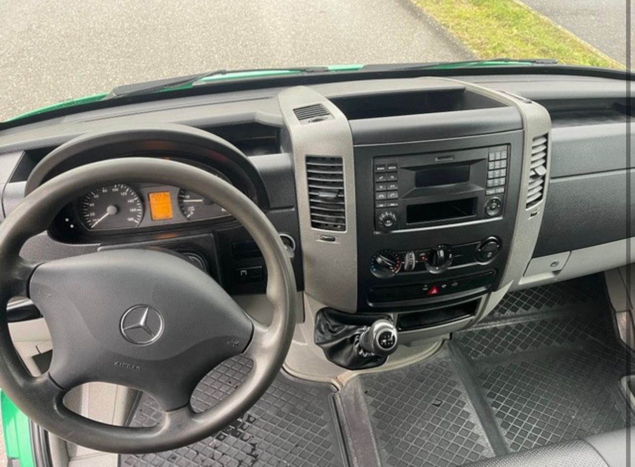 MERCEDES-BENZ Sprinter 516 CDI Standard-image-8
