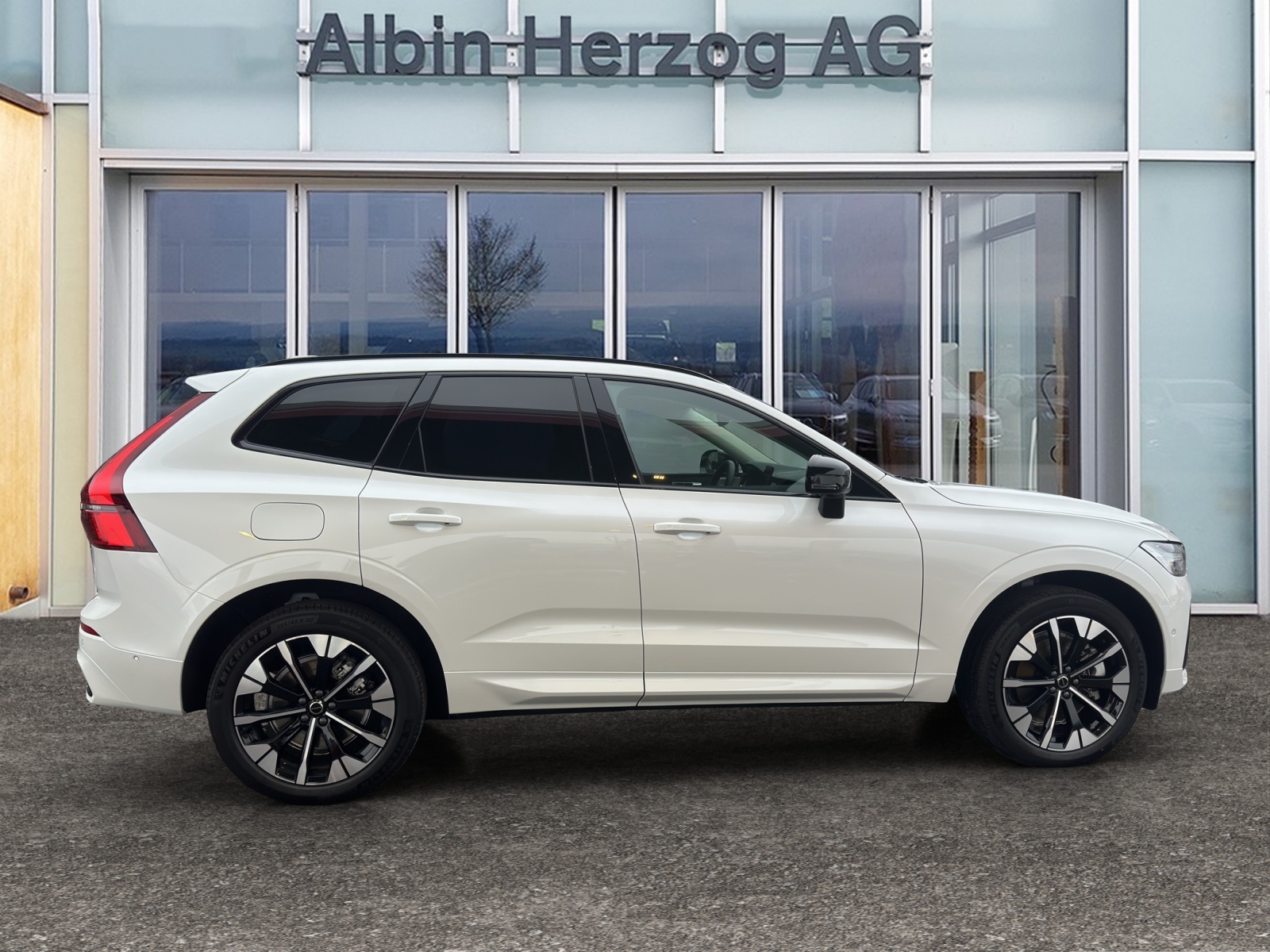 VOLVO XC60 2.0 T8 TE Ultra Dark eAWD 0,00% Leasing-image-5