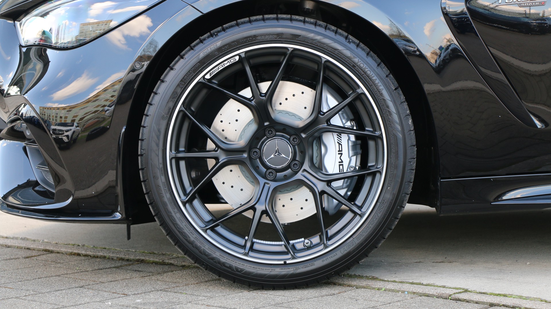 MERCEDES-BENZ CLE AMG 53 Cabrio 4Matic+-image-29