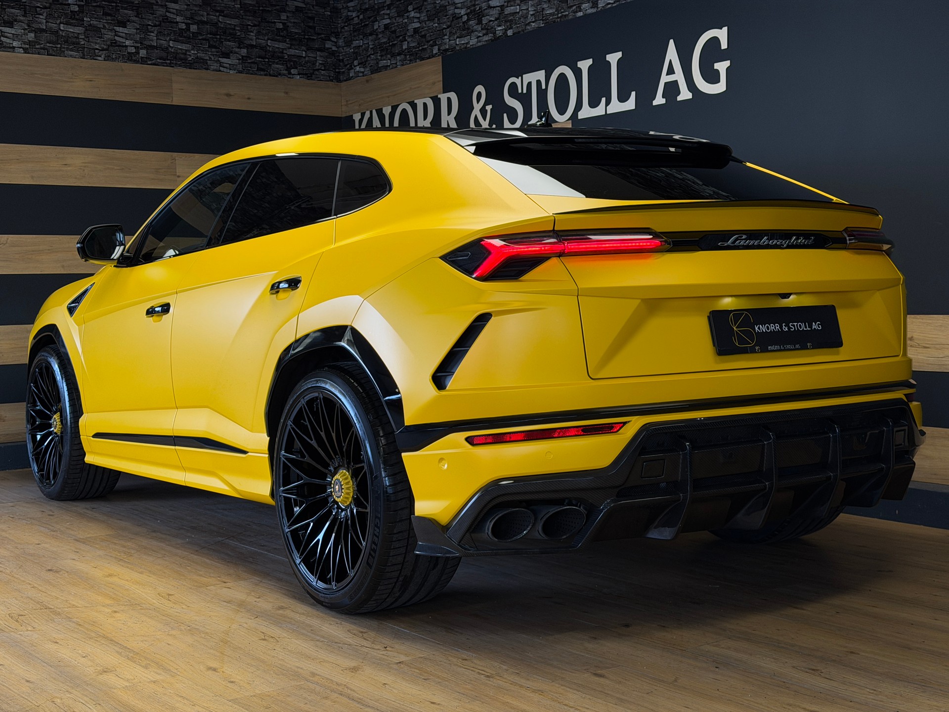 LAMBORGHINI Urus E-Gear-image-10