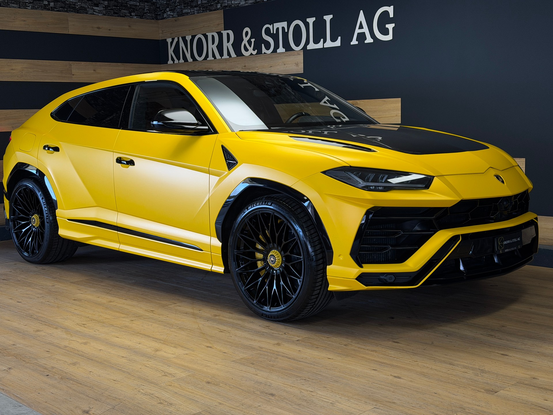LAMBORGHINI Urus E-Gear-image-4