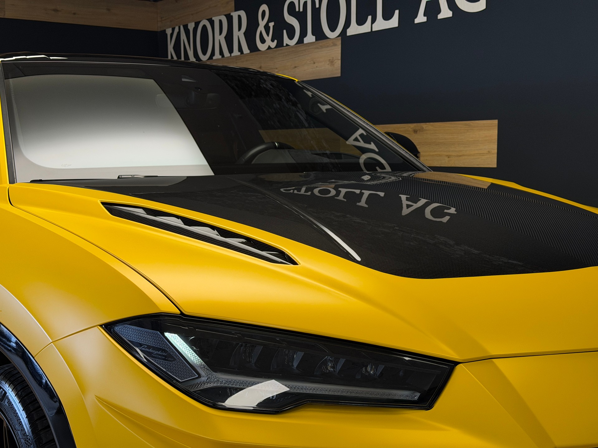 LAMBORGHINI Urus E-Gear-image-7