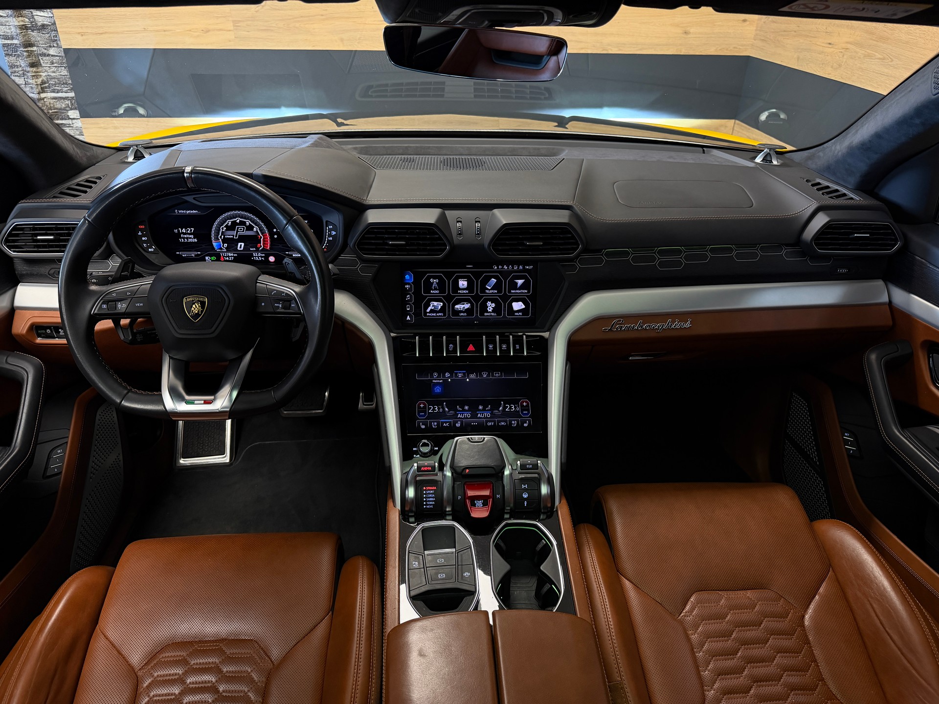 LAMBORGHINI Urus E-Gear-image-17