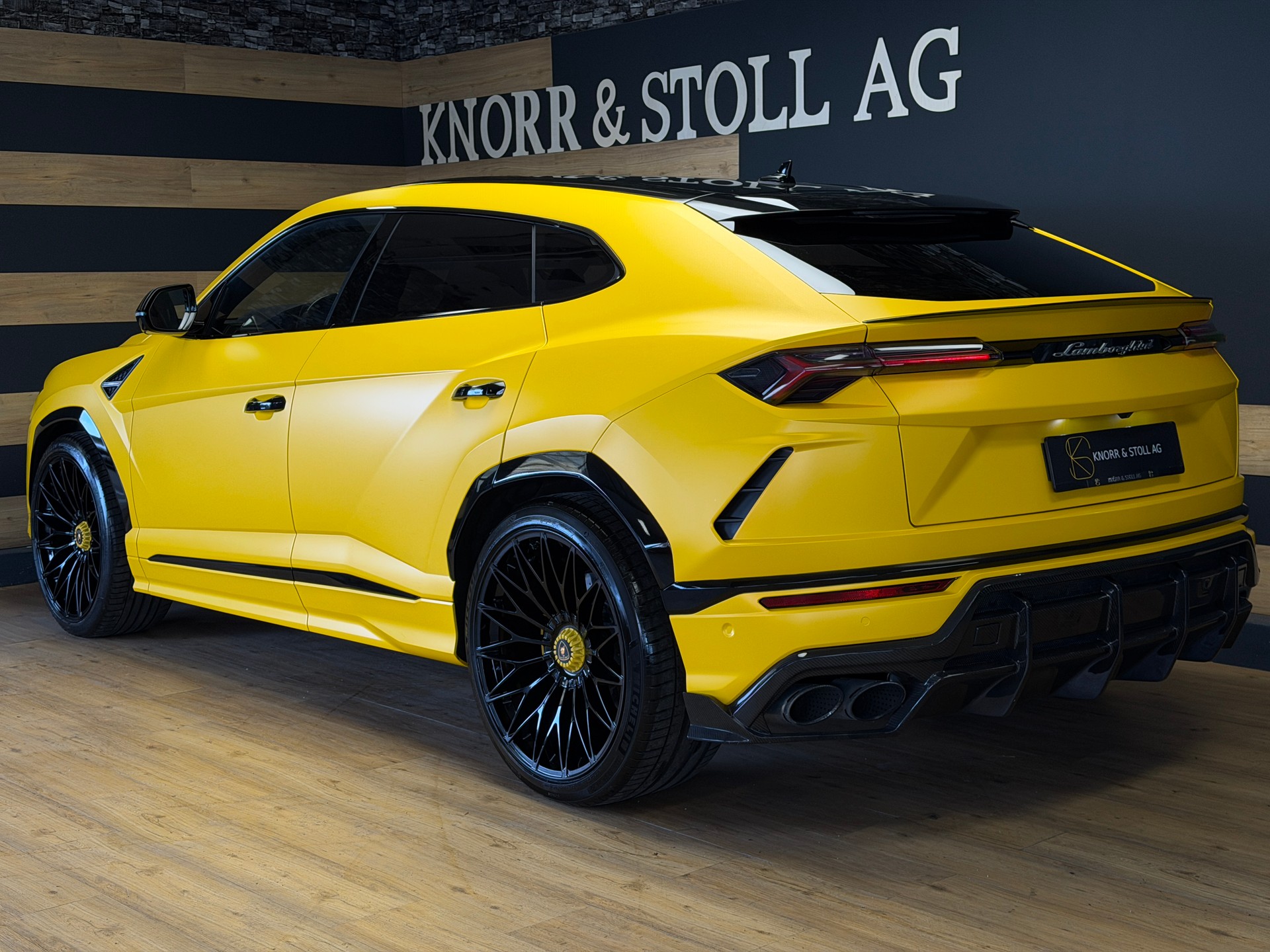 LAMBORGHINI Urus E-Gear-image-11