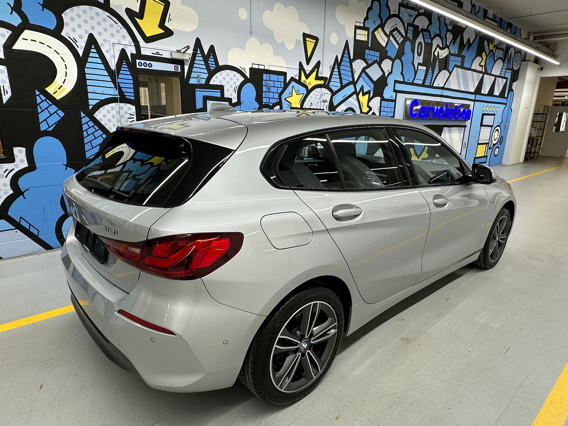 BMW 118i Sport Line Steptronic-image-3