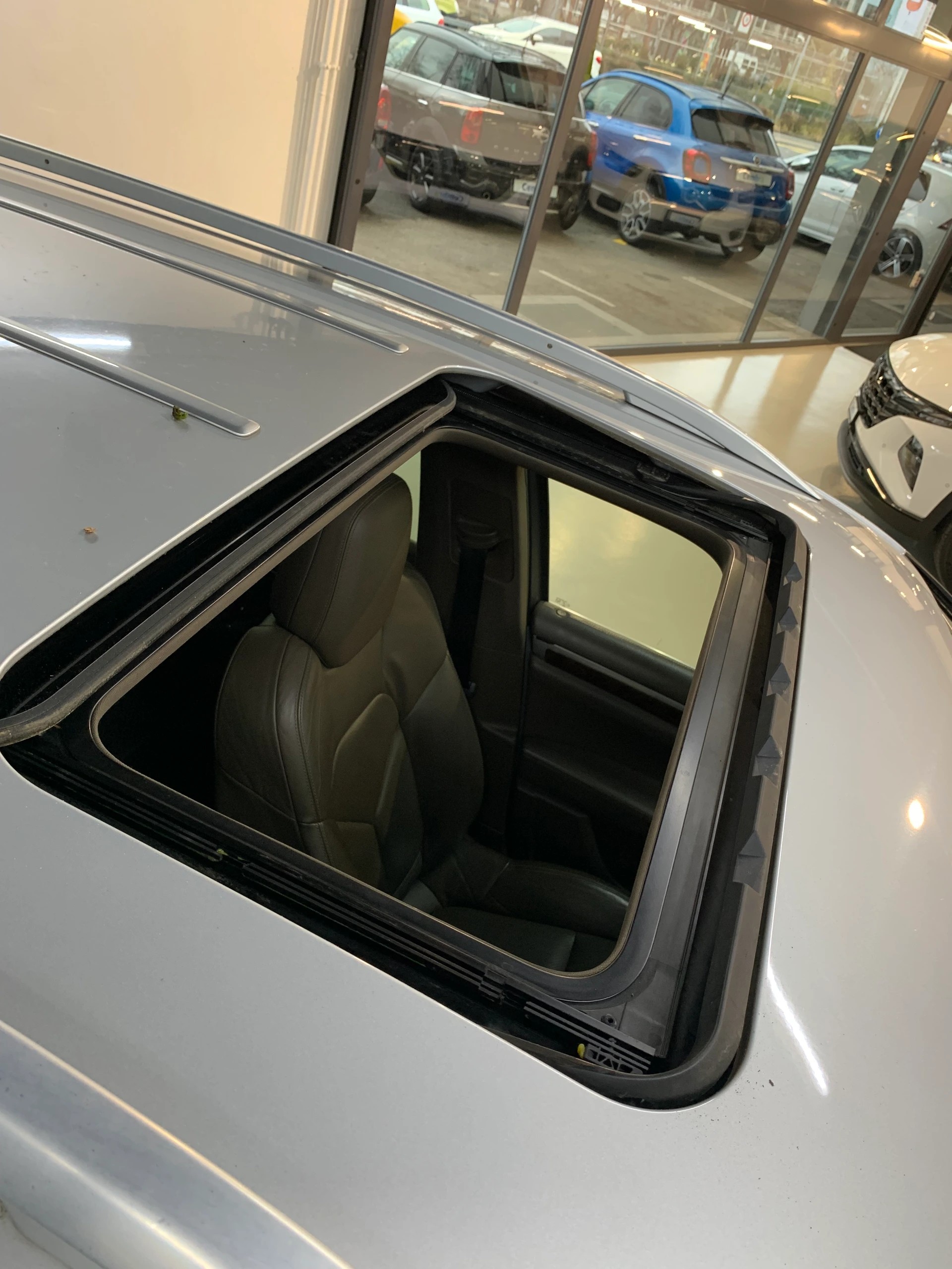 PORSCHE CAYENNE V6 TIPTRONIC-image-9