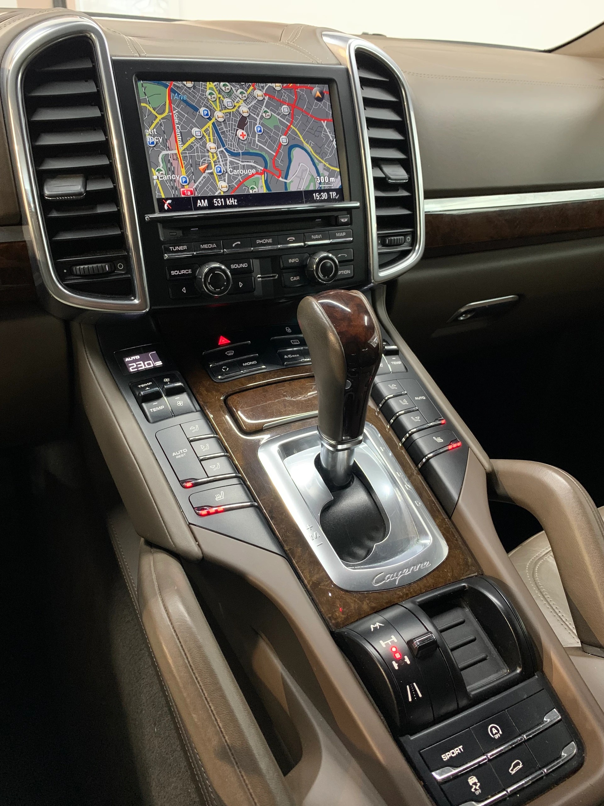 PORSCHE CAYENNE V6 TIPTRONIC-image-23
