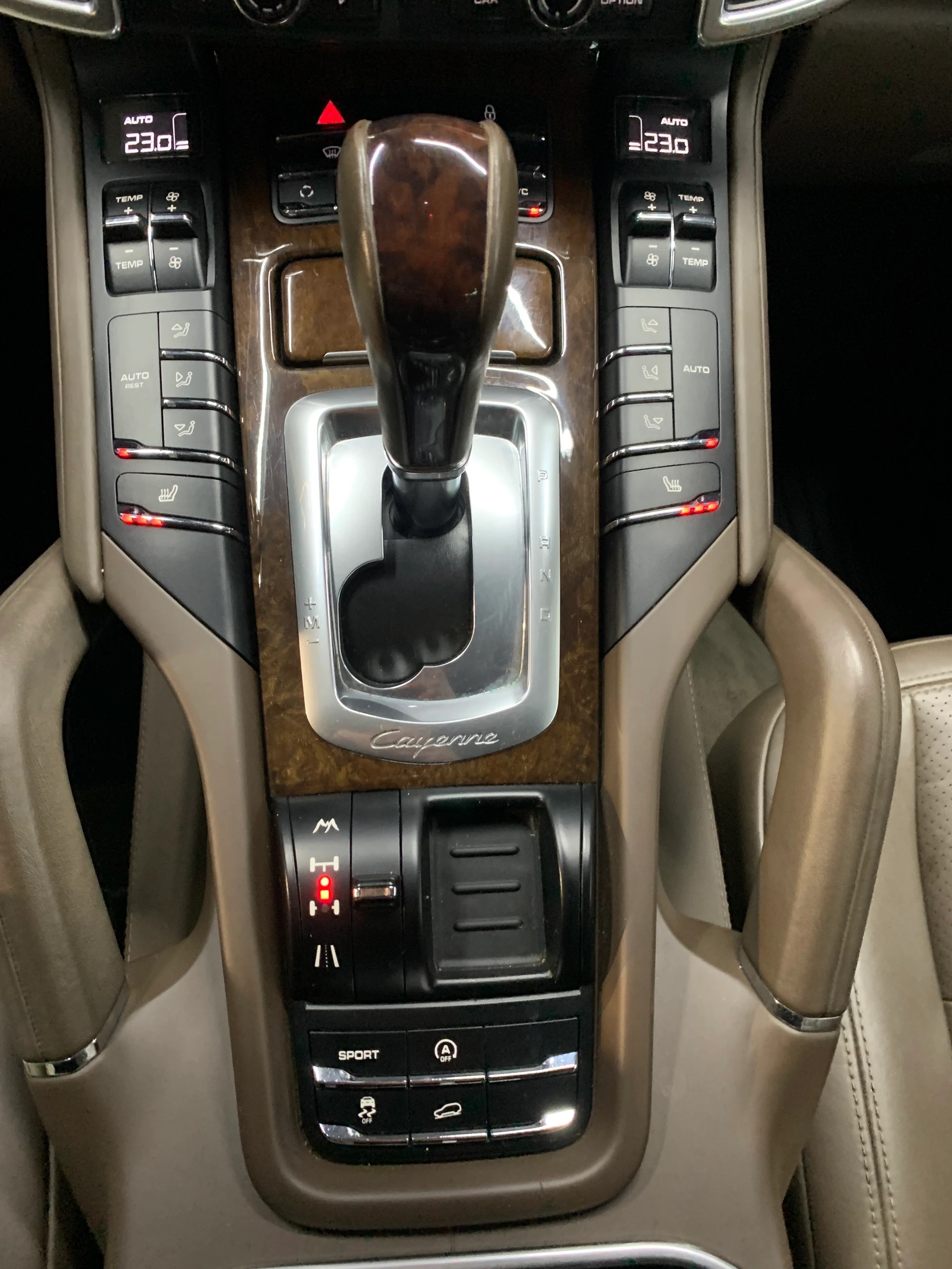PORSCHE CAYENNE V6 TIPTRONIC-image-24